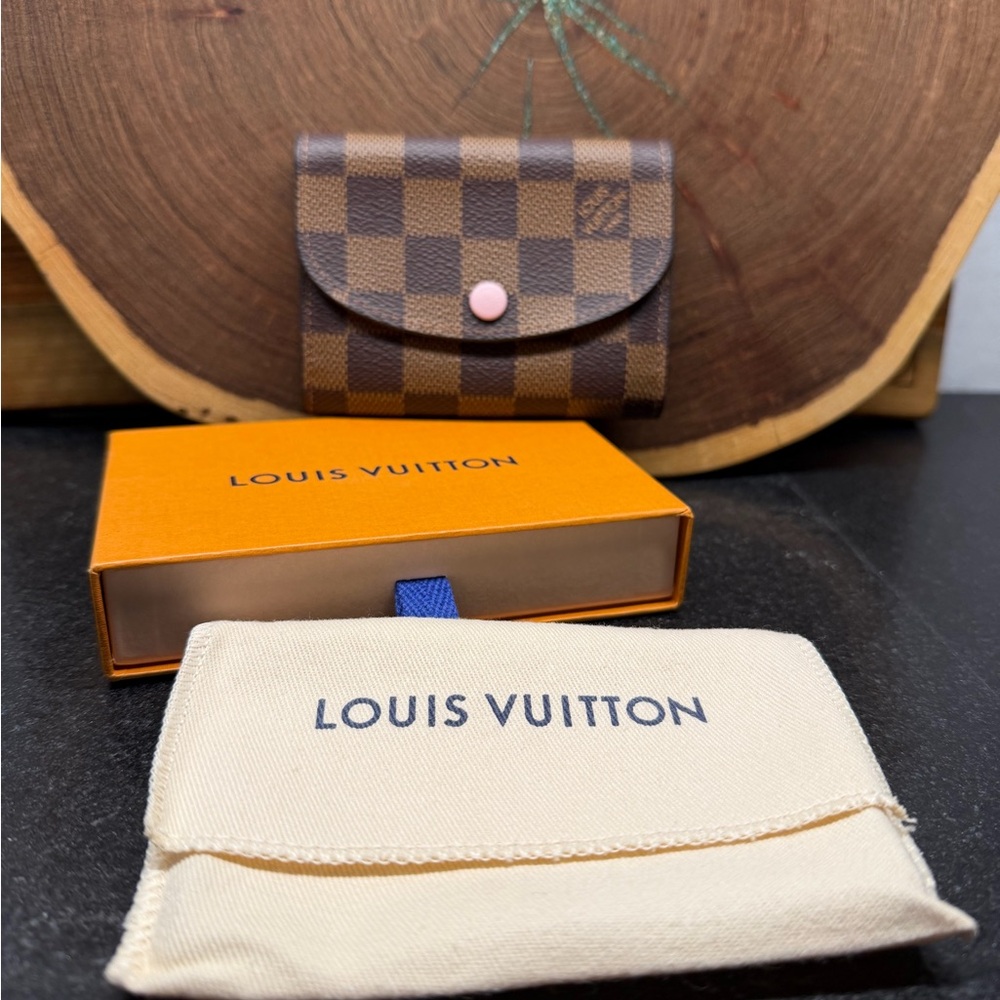 🩷NIB🩷 Louis Vuitton Damier Ebene Rosalie Wallet with Pink Leather - Full Set! - Picture 8 of 8